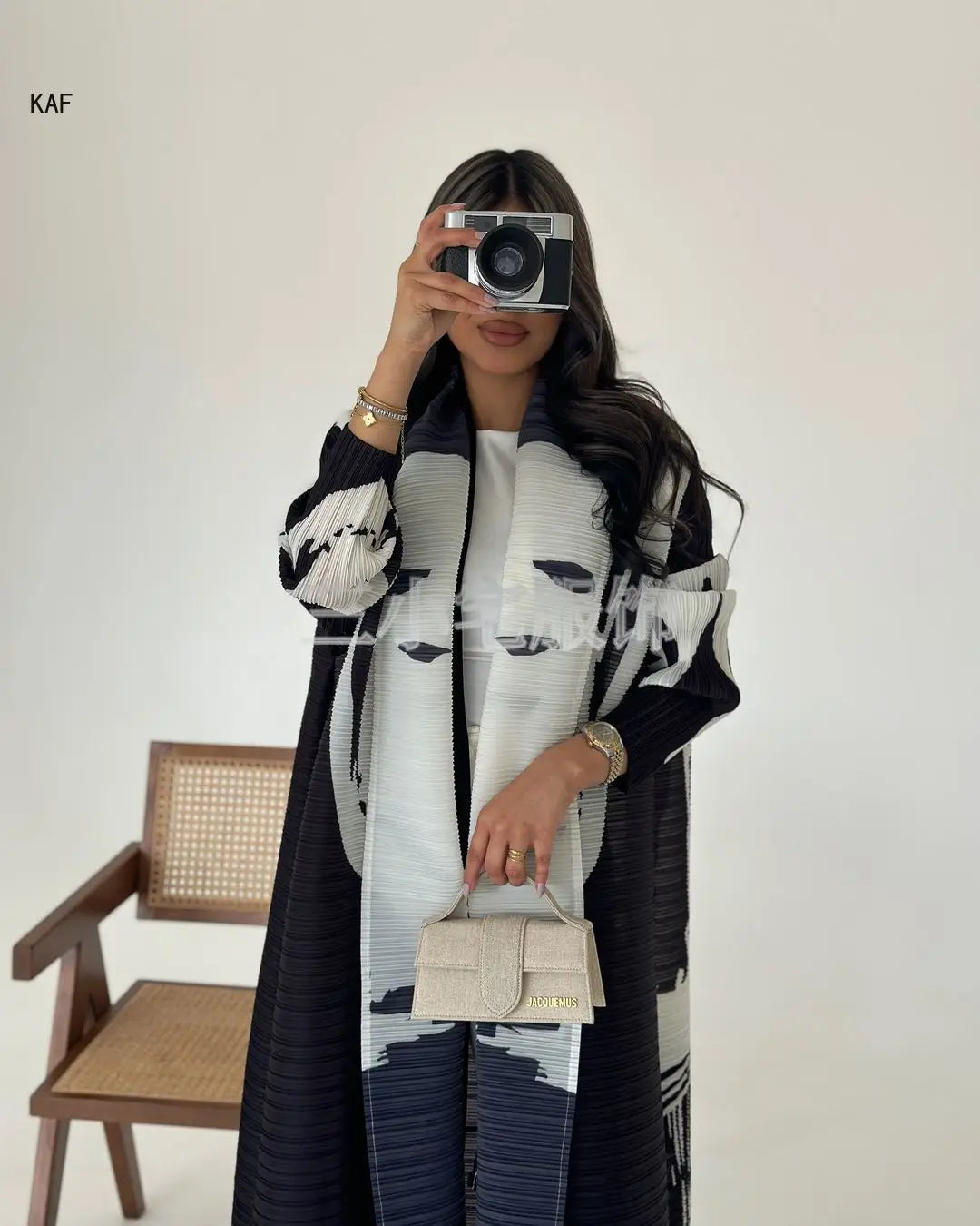 Retro Printed Pleated Windbreaker Women's Patchwork Collar Belt Long Windbreaker Jacket Saudi Arabia New Muslim Abaya