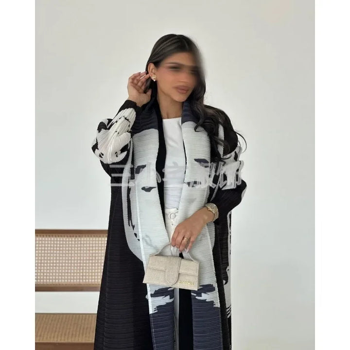 Retro Printed Pleated Windbreaker Women's Patchwork Collar Belt Long Windbreaker Jacket Saudi Arabia New Muslim Abaya